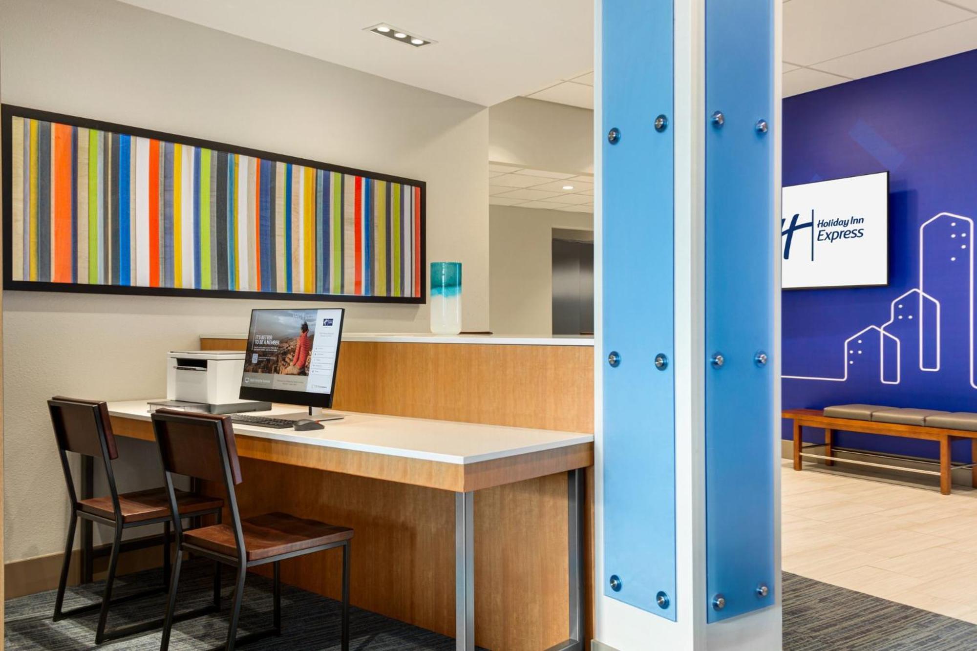 Holiday Inn Express & Suites Hayward - Castro Valley By Ihg Екстериор снимка