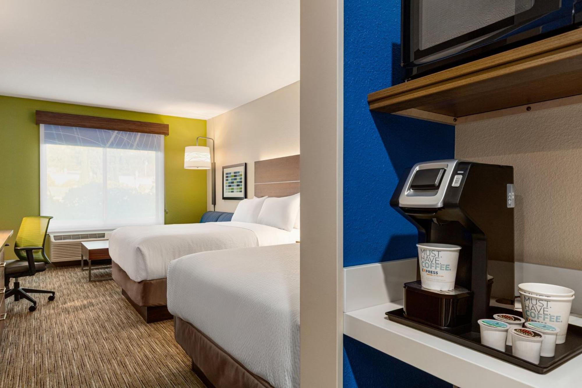 Holiday Inn Express & Suites Hayward - Castro Valley By Ihg Екстериор снимка