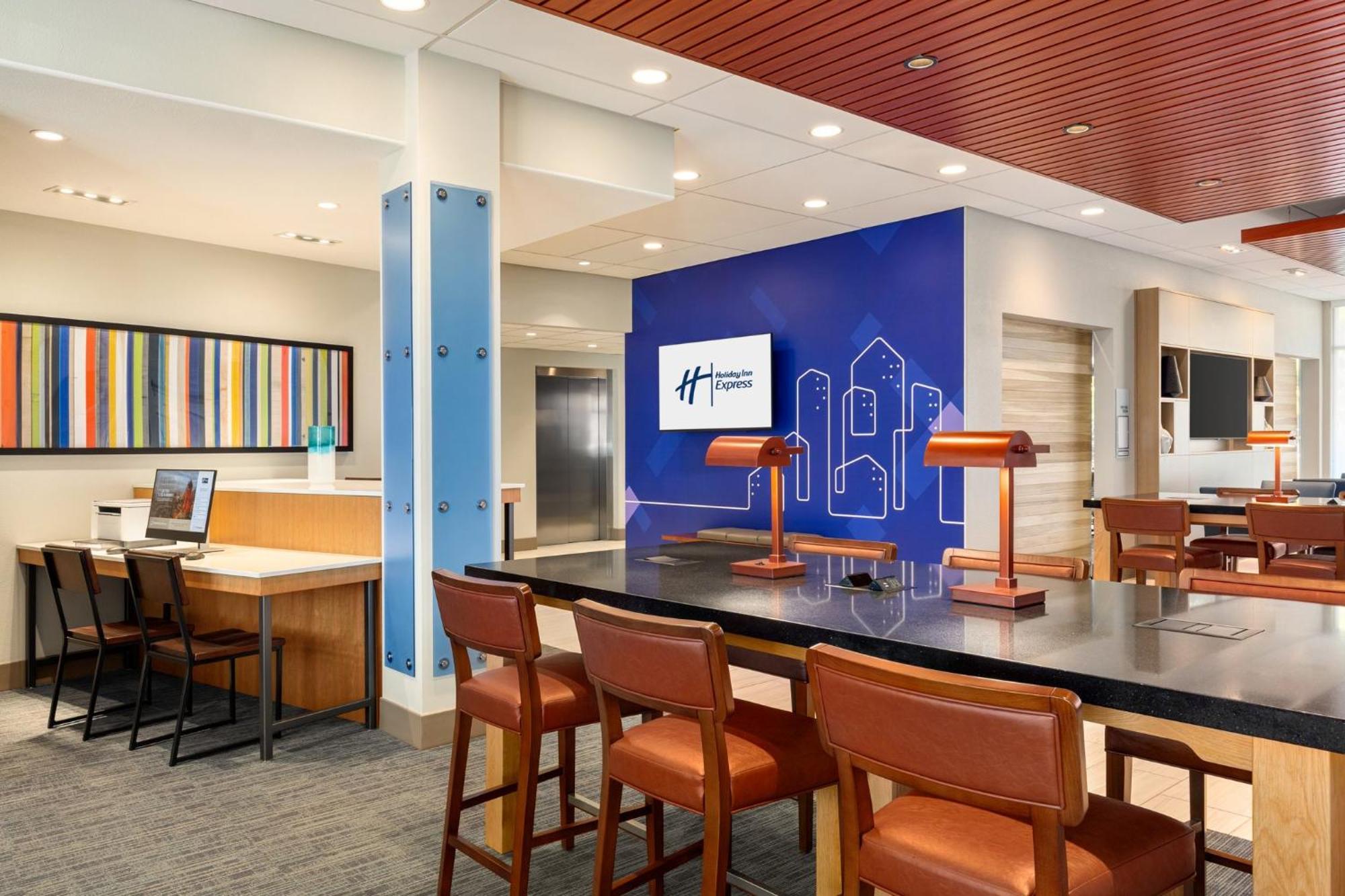 Holiday Inn Express & Suites Hayward - Castro Valley By Ihg Екстериор снимка